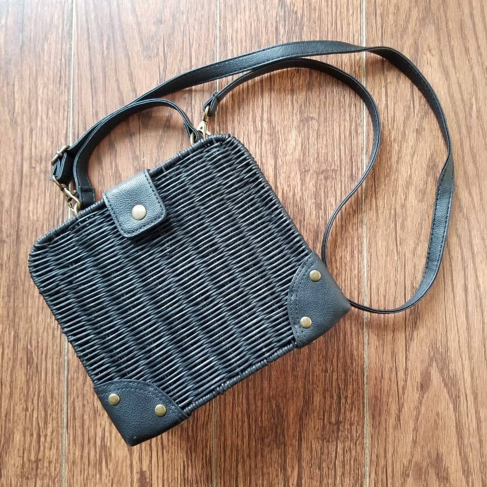 Black Straw Bag